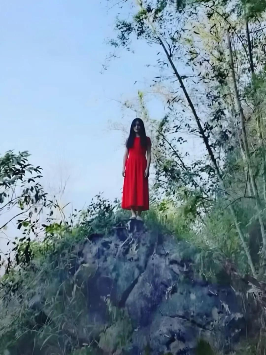给女友拍了张照片，已经把我拉黑三天了！