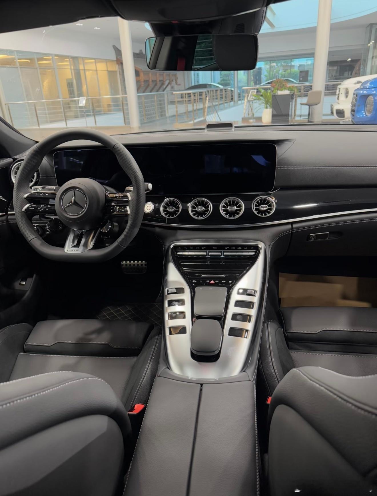 奔驰 GT50中国特别版 25款 黑车黑内 AMG生产日期  2024年6月19