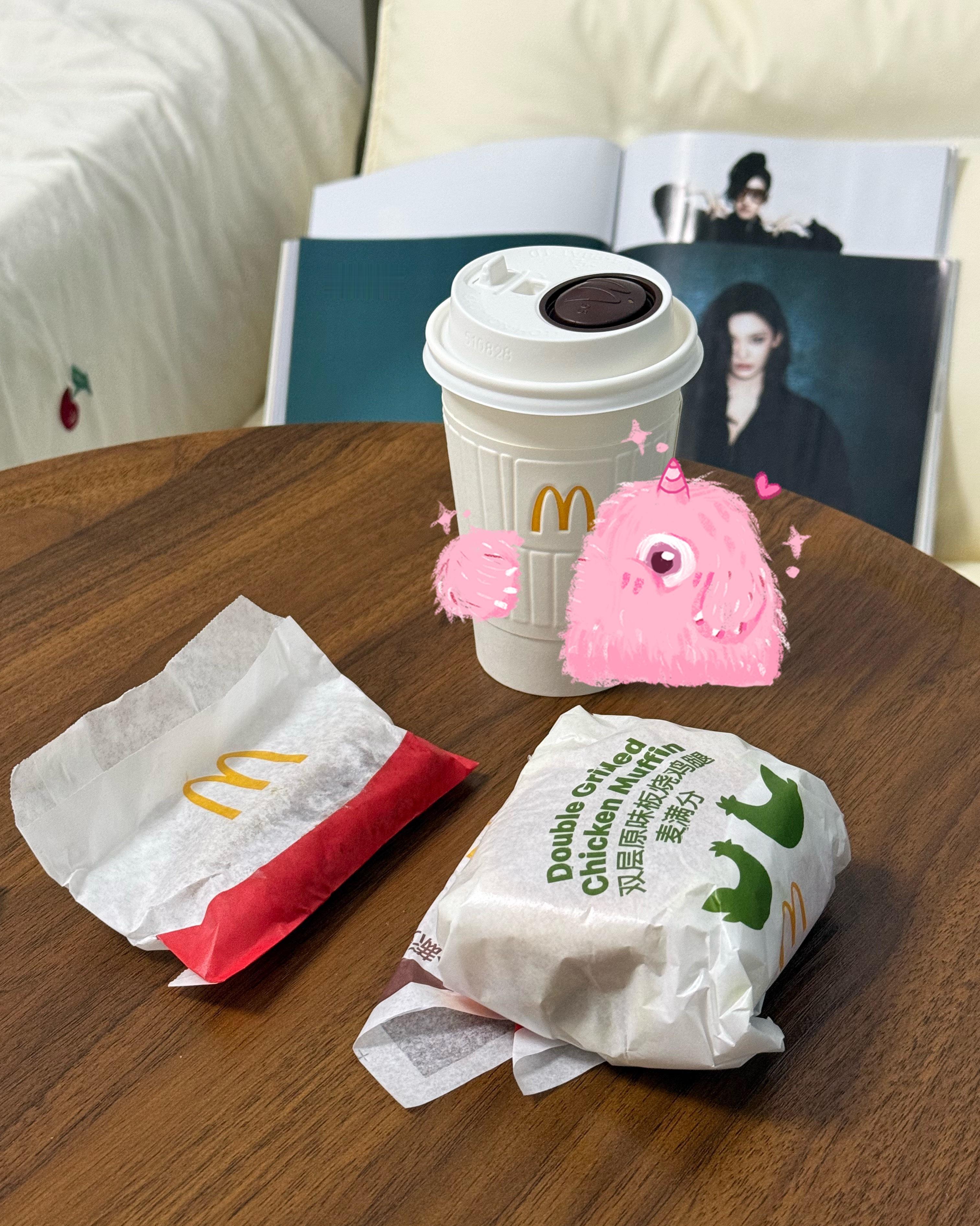 🍔麦当劳把汉堡壳儿优化了吗 今天的板烧只有个皮儿 