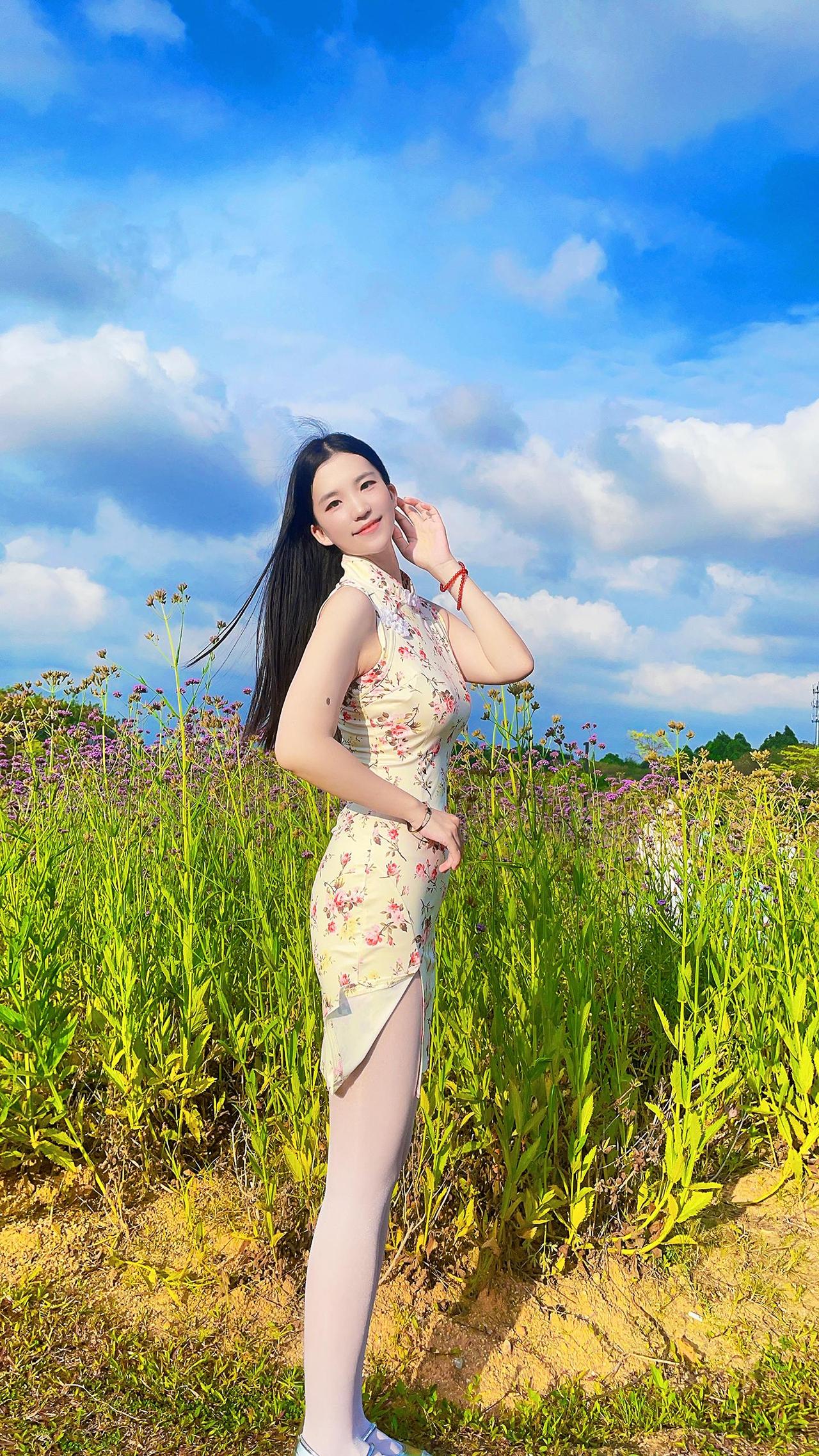 生活就是生动的活着，用最美的心情，穿最美的衣衫，呈现最自信的自己，爱不将就，穿不