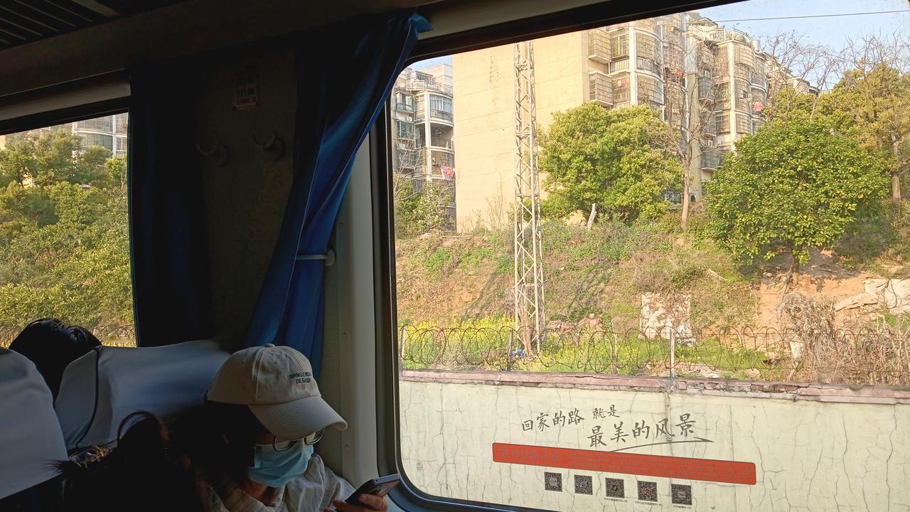 你愿意做孤独的骑行者吗?
我超愿意做孤独的骑行者！就像屈原说的“亦余心之所善兮，