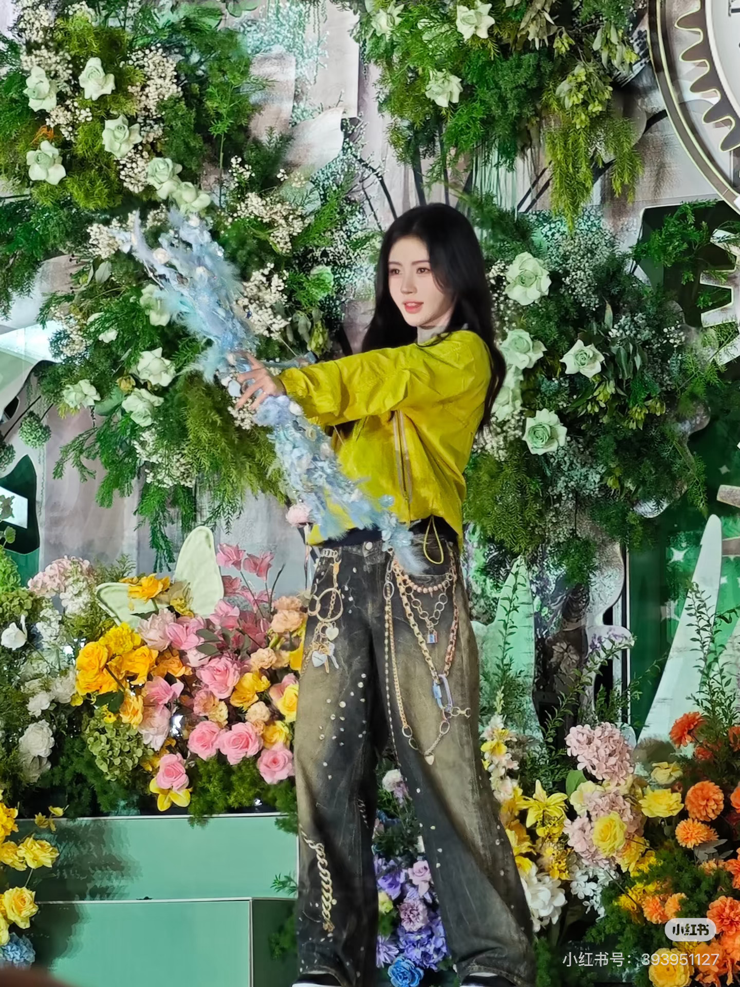我笑晕了 鞠婧祎看到小猪皱眉😠 看到小猫笑嘻嘻哈哈哈哈哈鞠婧祎万花开机
