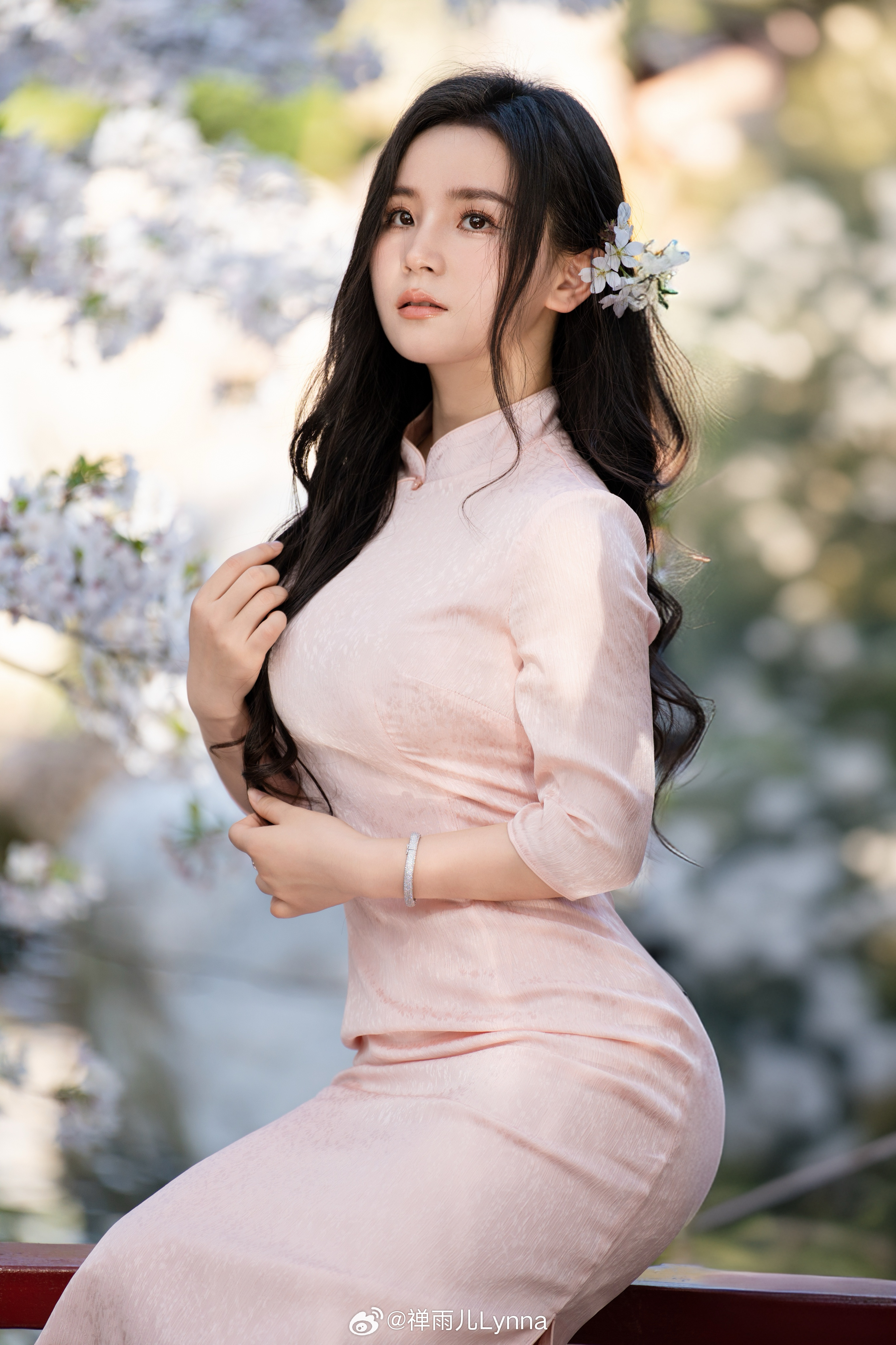 【晨修｜净】今日共修一字：“净”。有人以为，“净”是隔绝与舍弃。走过十年修行路，