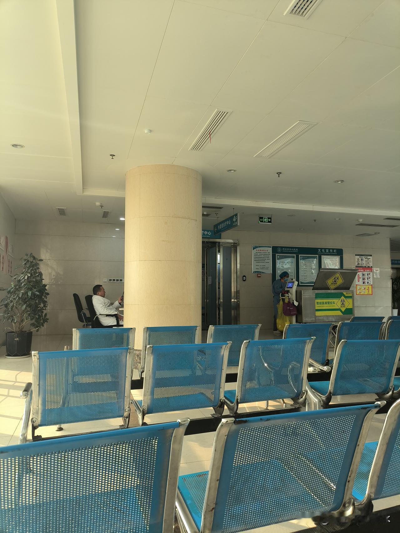 自私之人，难有快乐，又何来幸福可言？
自私的人，无论身处何种环境，都觉得活得憋屈