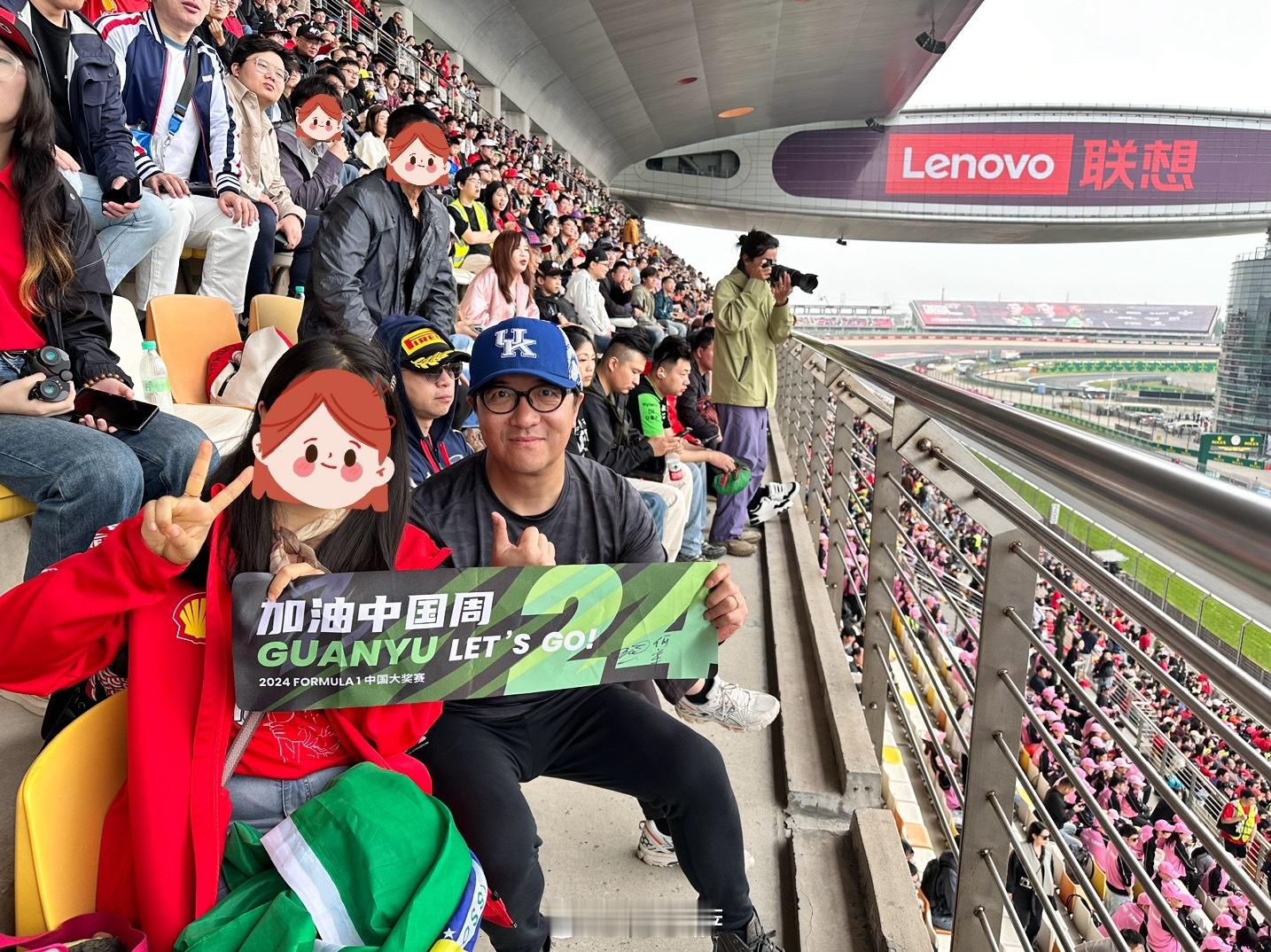 集齐三位老师的合影啦！ ​​​