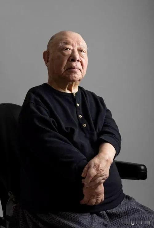 许倬云一句，但悲不见九州同，把国内的媒体都给共情了！要知道，许倬云1930年生于