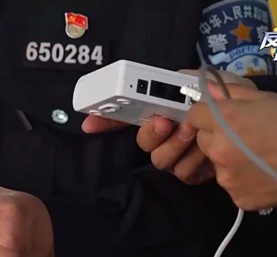 《央视起底“免费升级宽带”骗局：警惕上门安装的“白盒子”》IT之家消息，临近年底