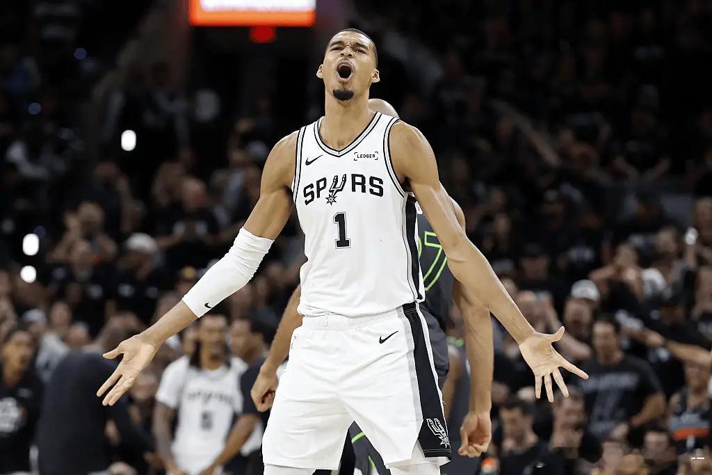 今天NBA季后赛马刺主场对阵森林狼的比赛已经结束。全场战罢，马刺以（1）133-