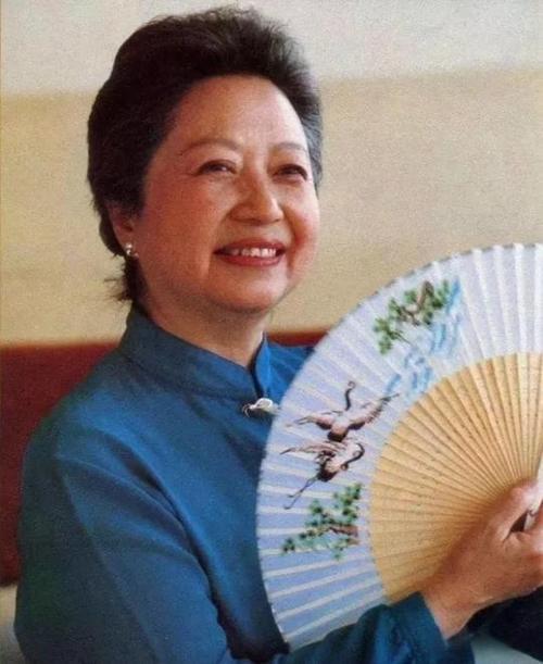 网络上有一段话说的很好：“人这辈子只活一次，在这有限的几十年，三万来天的时间里，