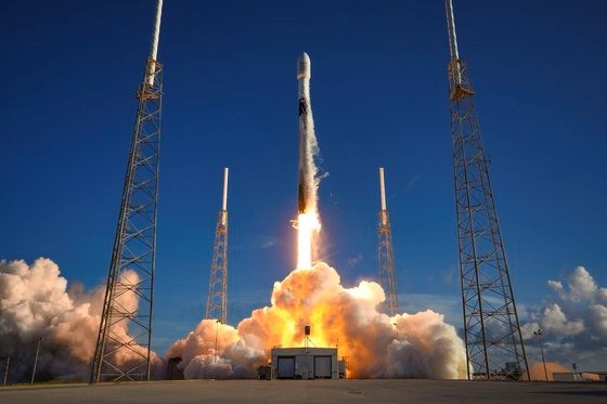 韩国宇宙航空厅公布雄心勃勃的航天路线图，计划2035年前建成由数百颗卫星组成的自