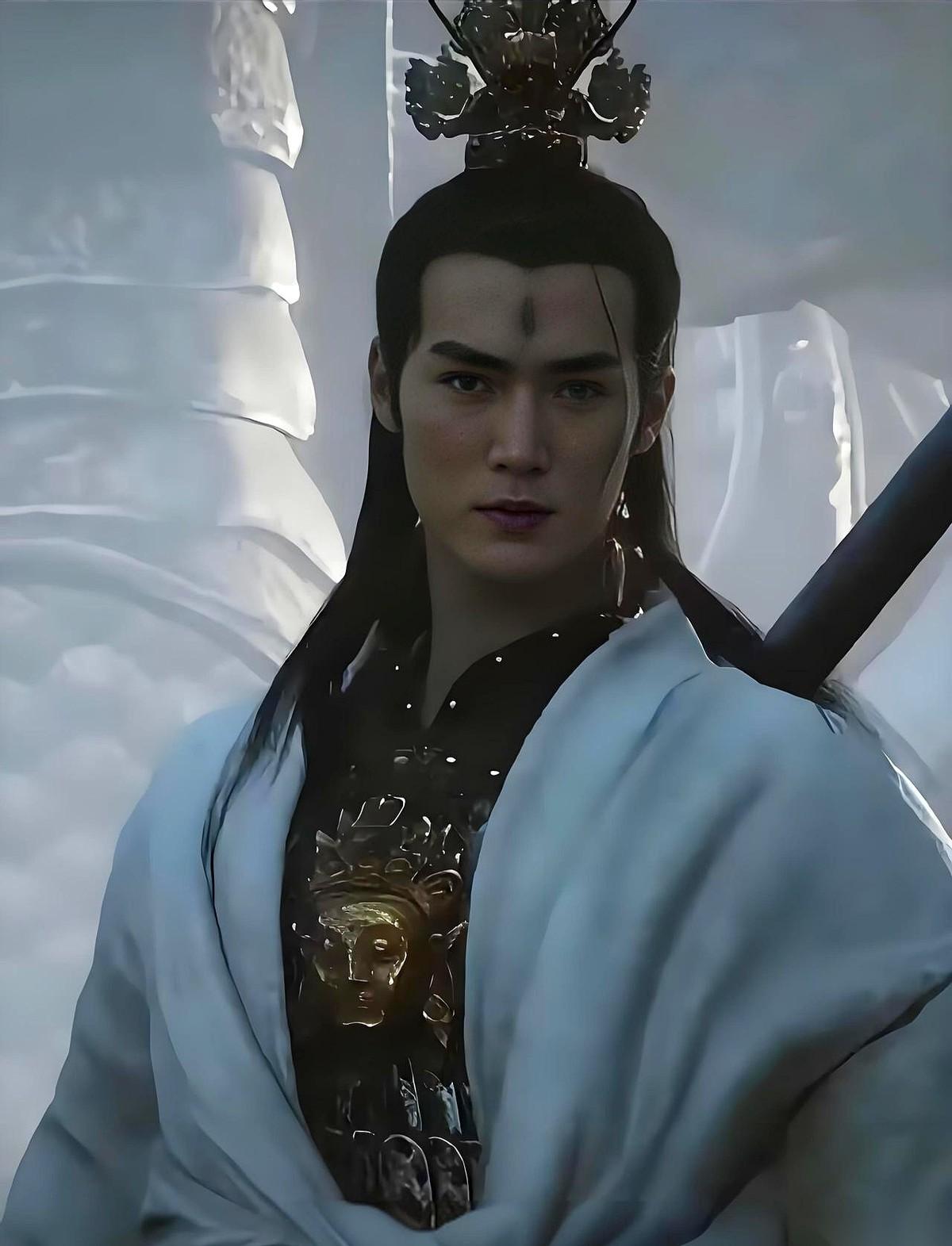 我跟你说，最让人头皮发麻的，不是对手有多强。
是你发现，你最强的对手，根本就是你