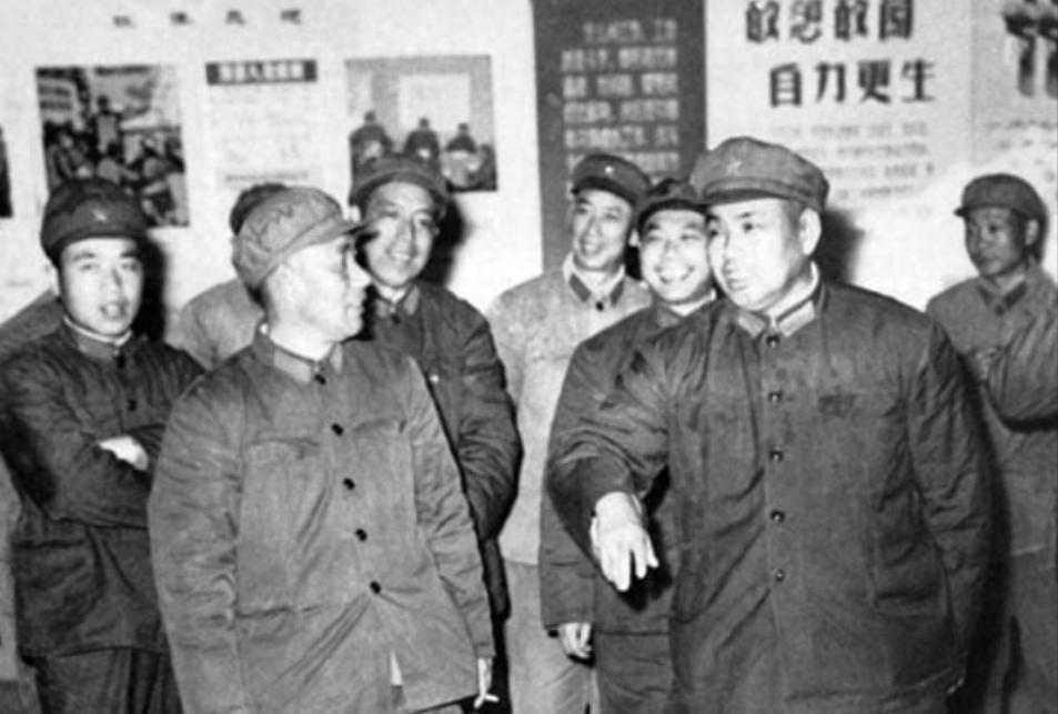 1955年授衔即将开始前，许世友带怒气找周总理，周总理用一句话让他当场冷静下来