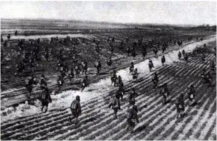 1948年10月，辽沈战场激战正酣，擅长重拳攻坚的东北野战军集结足足25万精锐部