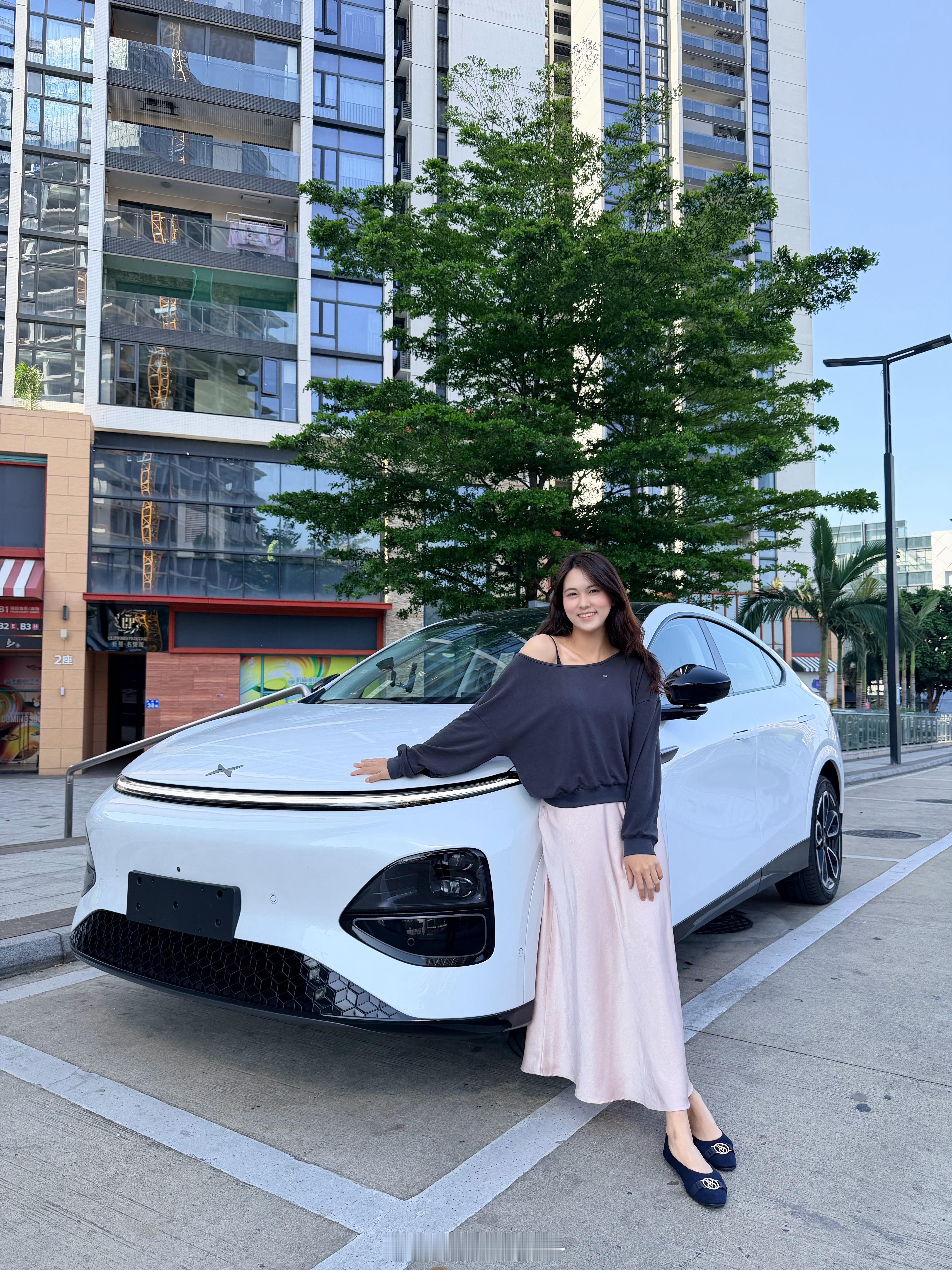 前几天刚体验了基础版的VLA，在城中村表现真的挺不错的，非常期待第二代VLA能带