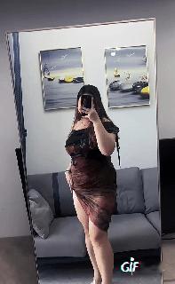 太难了，
共同体的家庭本是透明的，
谁也不能，         掩盖藏私房钱。