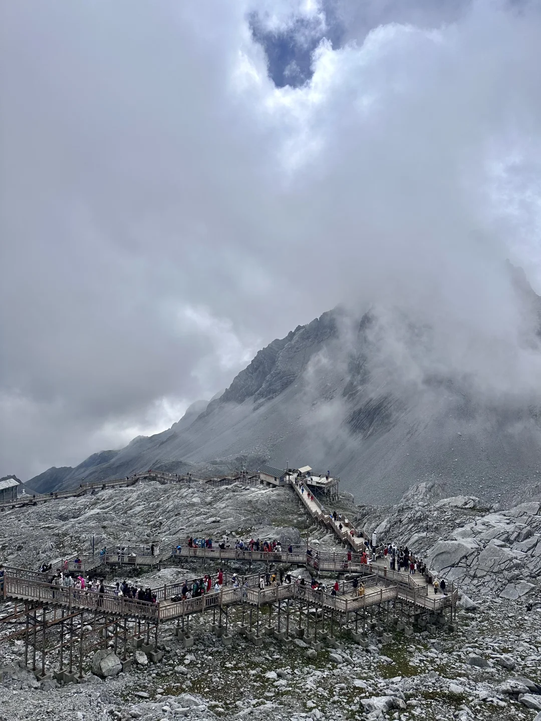 感受雪山的魅力🏔️