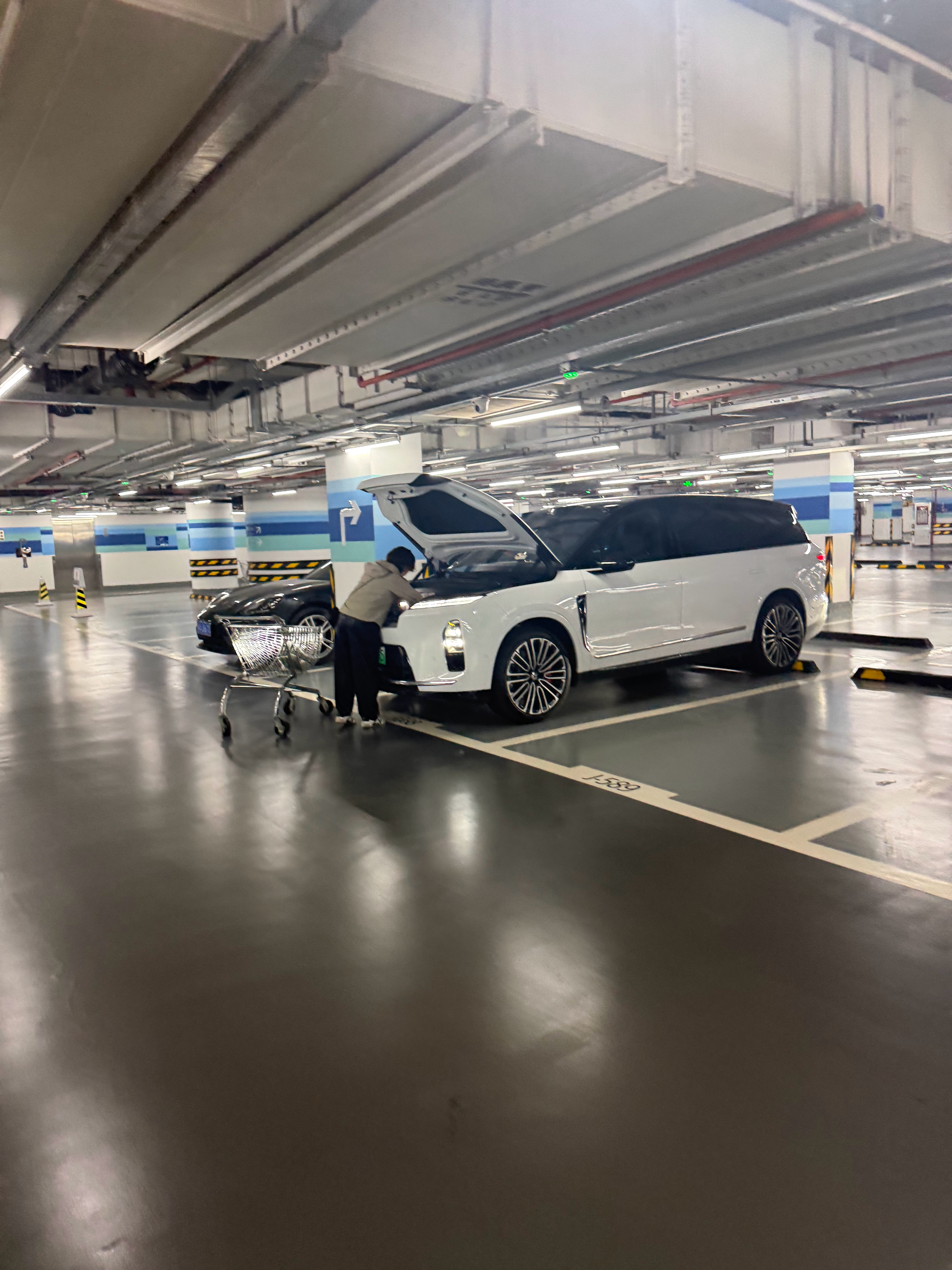 前备箱使用的具像化