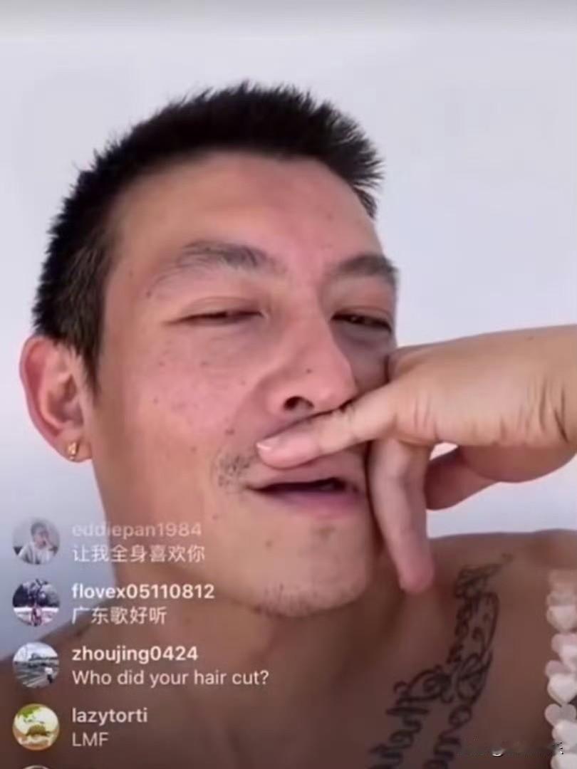 陈冠希近照曝光，满脸老人斑惹热议，岁月对颜值从不留情。 冲上热搜，一组零滤镜素颜