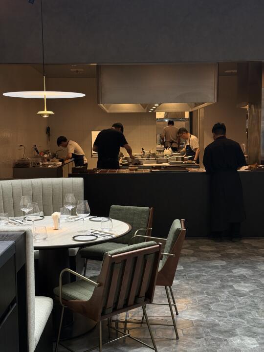 西岸新店仿佛一秒回到伦敦的bistro🍴
