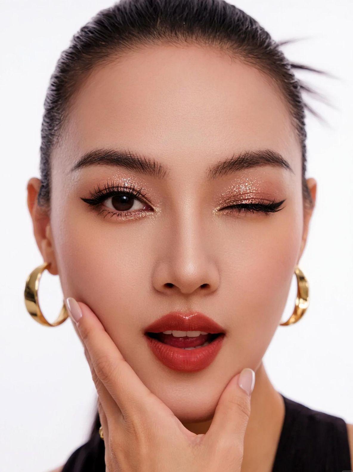 AI紫调美妆照 抖音ai创作 时尚大片 高级感写真 颜值