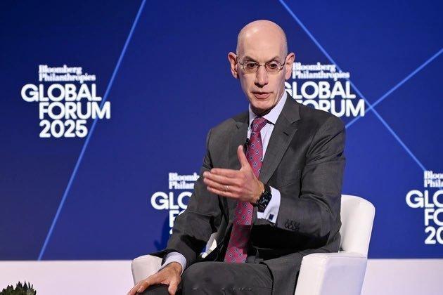 雅虎体育报道，早在这赛季开始前，NBA就跟两大合作的体育博彩平台FanDuel和