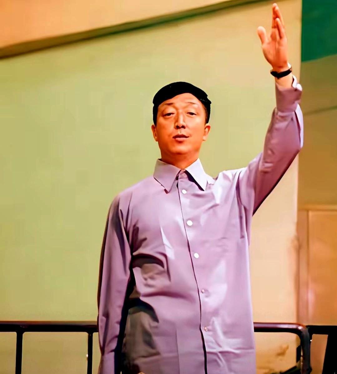 陈强演坏人，坏得让人恨得牙痒；陈佩斯演小人物，笑得你心里发暖。
一个把反派演成经