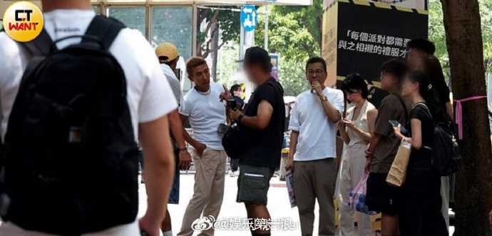 沈玉琳回应禁烟区抽烟沈玉琳禁烟区抽烟 据台媒，沈玉琳被拍到在录制节目时禁烟区抽烟