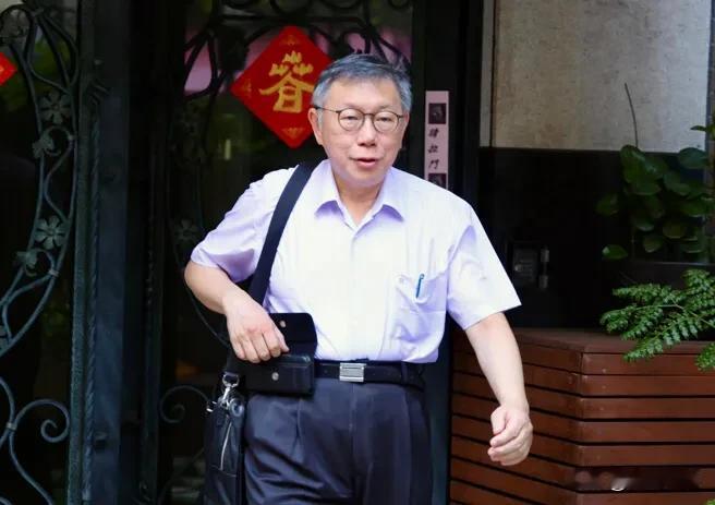 陈佩琪今生日　柯文哲护妻受访喊：等一下不可以去骚扰她

柯文哲身陷政治献金假账风
