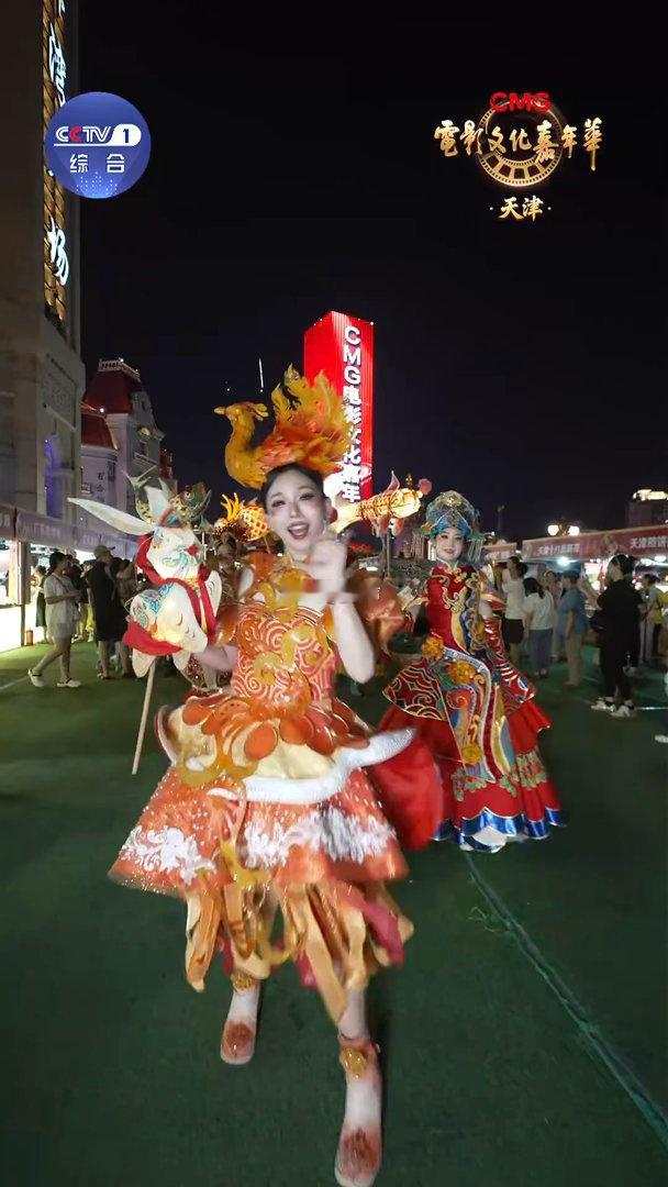 天津出片攻略电影文化嘉年华天津专场打卡指南来天津赴一场电影之约 非遗古画摊旁边就