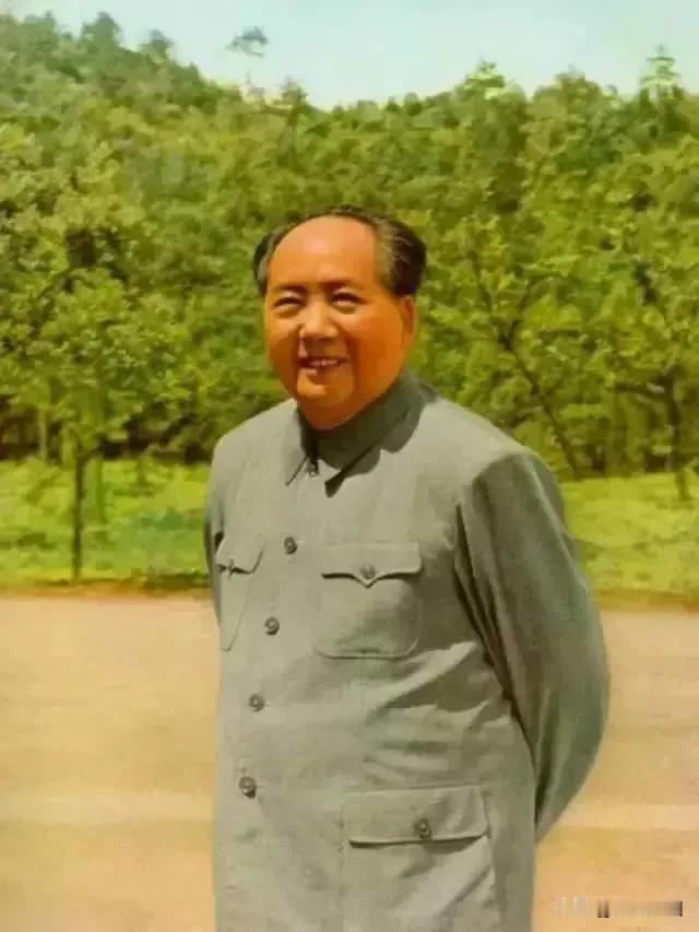 中国正确的立国国民教育，应该是母语立魂，国史立根，科技立身，外语为用。
让中国孩