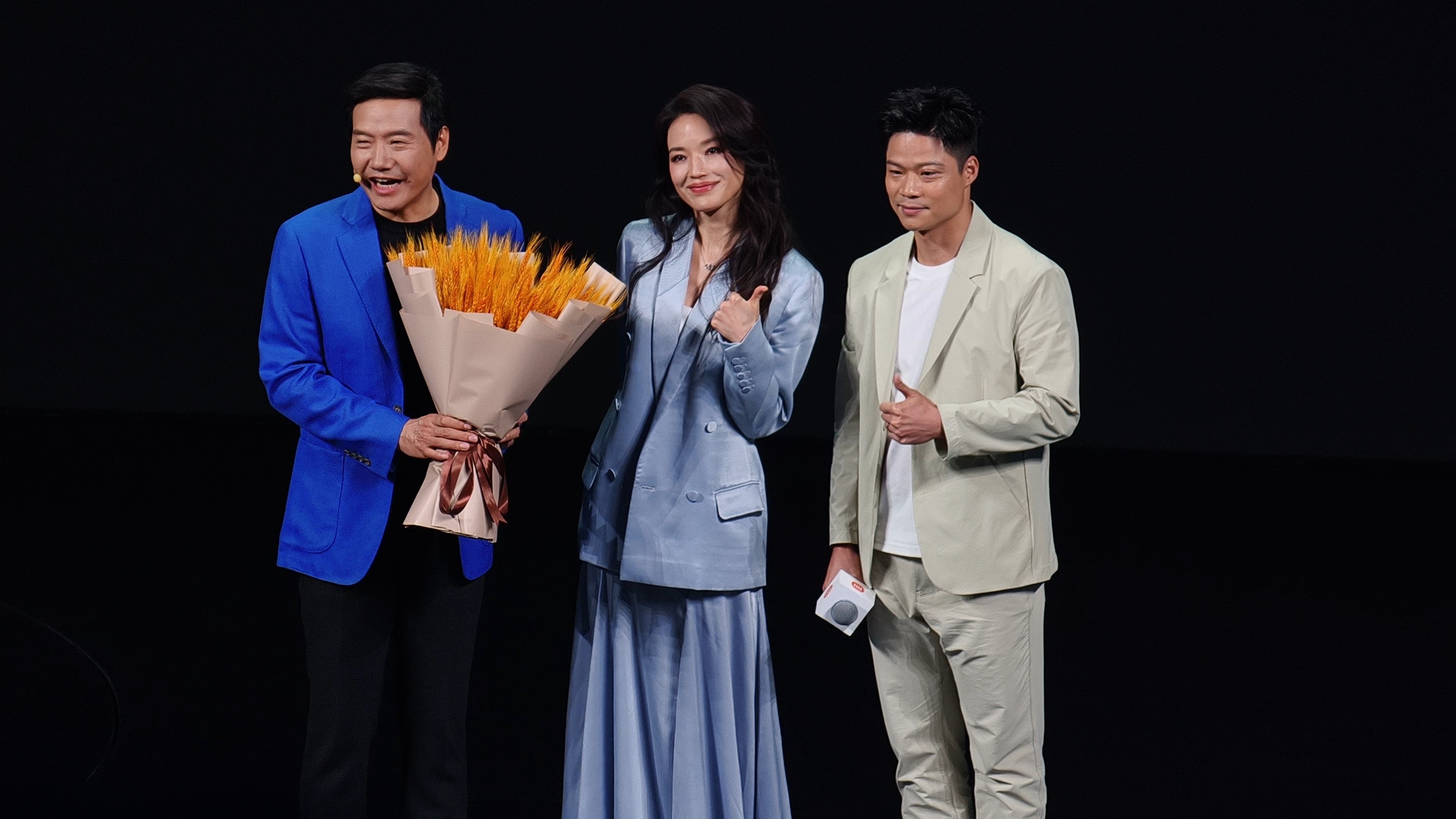 今晚发布会多有刷屏，评论区给xdm抽10瓶可乐，明天就开奖～（还是要感慨一句，舒