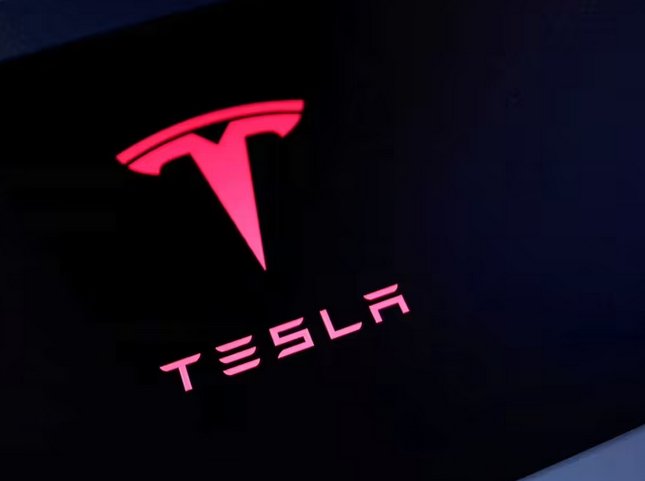 【特斯拉美国销量大跌】特斯拉11月美国销量跌至近4年低点12月12日，根据Cox