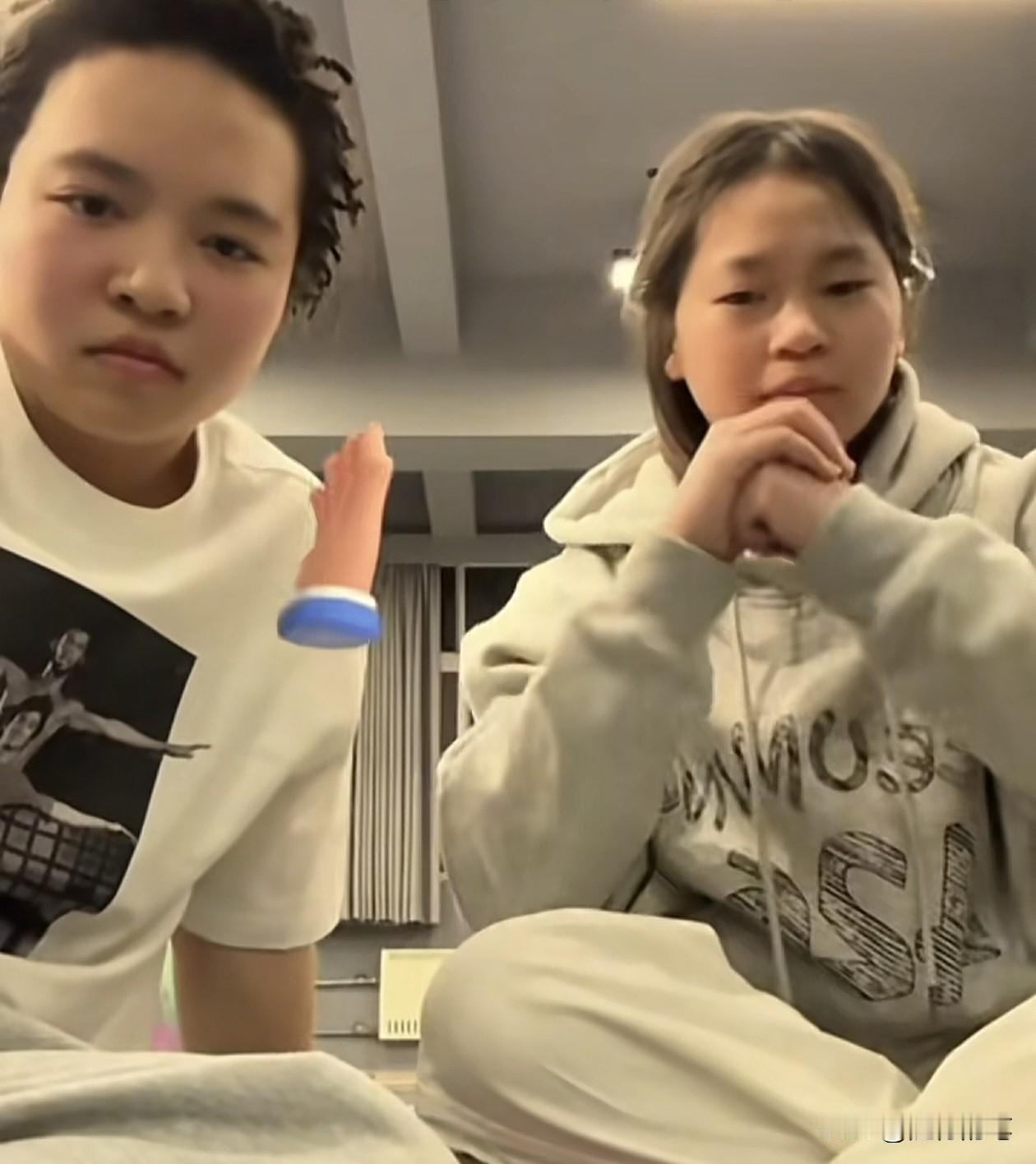 看到全红婵与刘清漪突然在一起直播，玩得不亦乐乎，感觉全红婵与刘清漪才是一路人，能