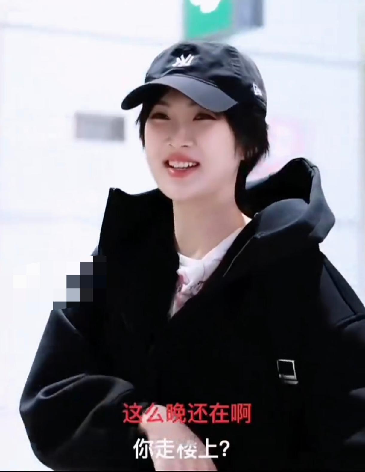 据演员王佳佳透露，由郭京飞主演，姚安娜做配角的电视剧《老舅》剧组聚餐时，大都是郭