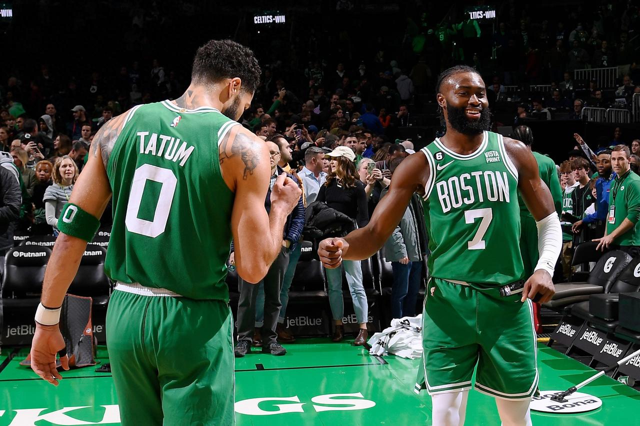 ESPN爆料：布朗团队没要特权，只求凯尔特人对双核一碗水端平！结果还是被交易了！