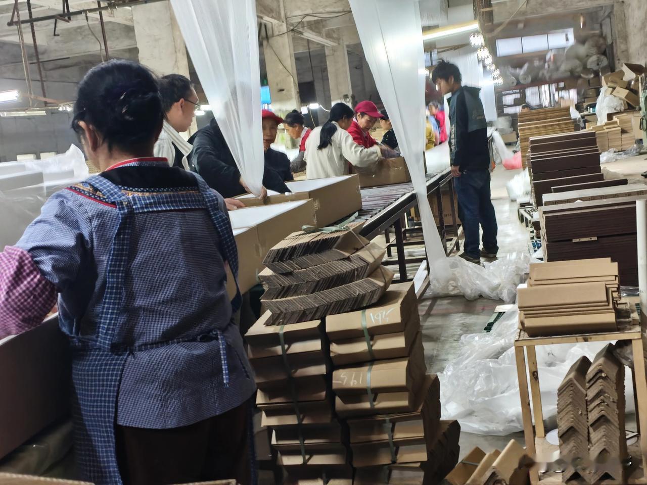 冬日生活打卡季1月29日，今天包装产品，这是今年最后一次打包装了，再次包装要你2