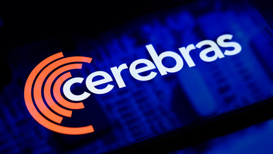 从“硅谷疯子”到算力新贵
在AI芯片赛道，Cerebras Systems走出了