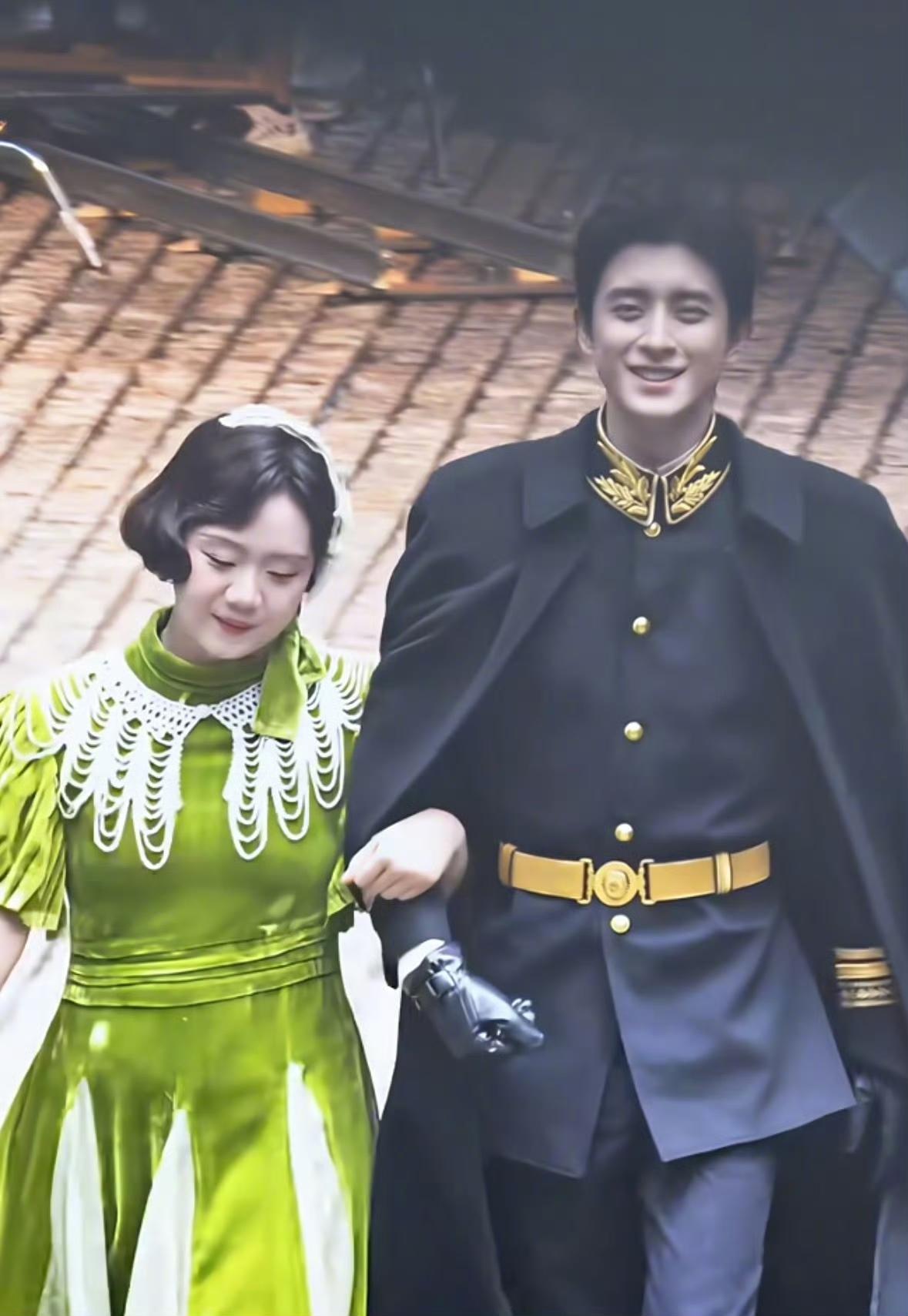 被喊“花间令2.0”？《万花世界》路透释出，替身争议终于有答案了
 
还记得《花