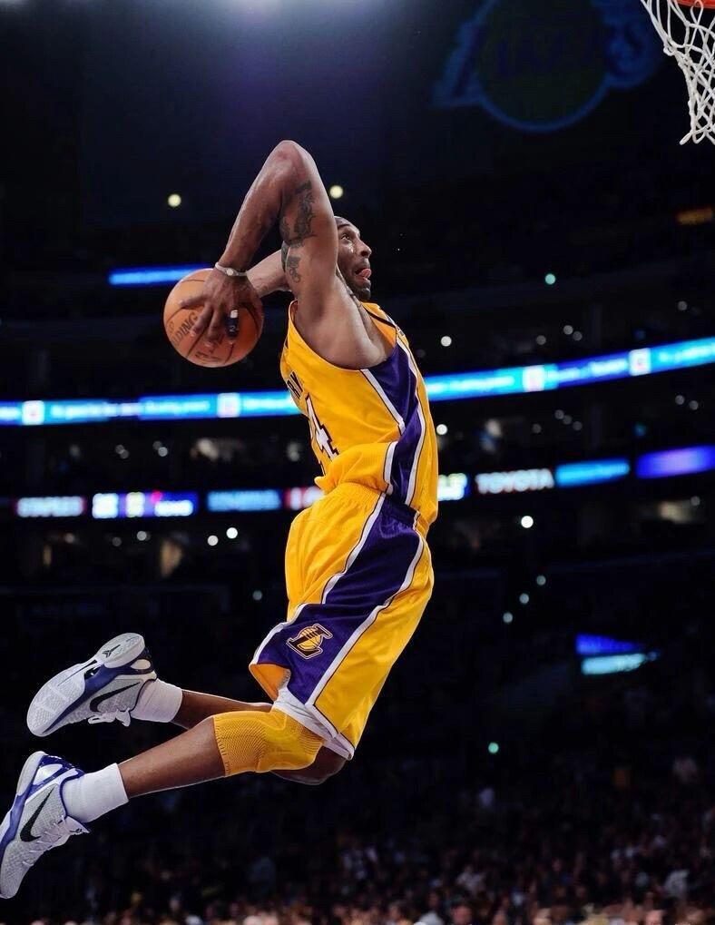 凌晨四点🕓💜💛科比KobeBryant凌晨四点