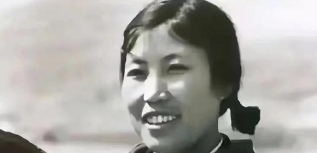 被现实打醒
郭凤莲是“铁姑娘”，生于1947年，成长于山西大寨村。她从小勤劳能干