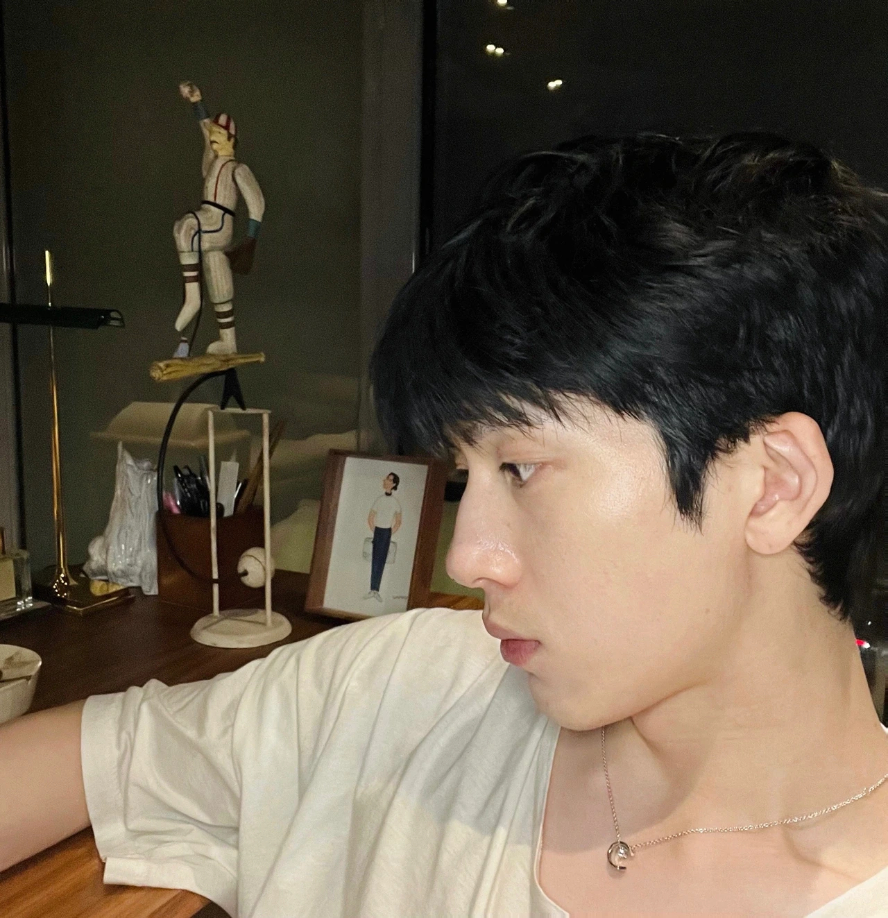 井柏然日常照 扑面而来的男友感📸艾特孙千结果井柏然回复了