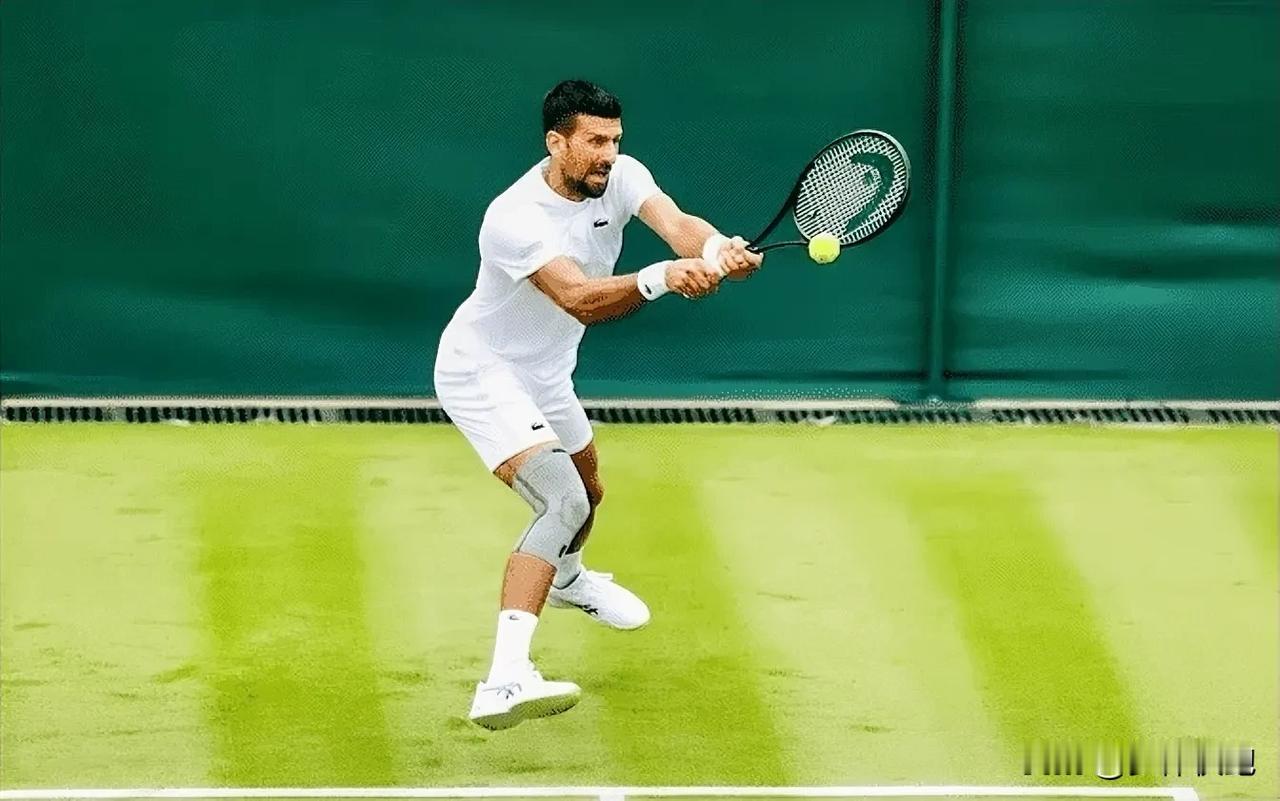 德约科维奇强势归来！在法网1/8决赛右膝半月板撕裂后，德约科维奇退出法网1/4决