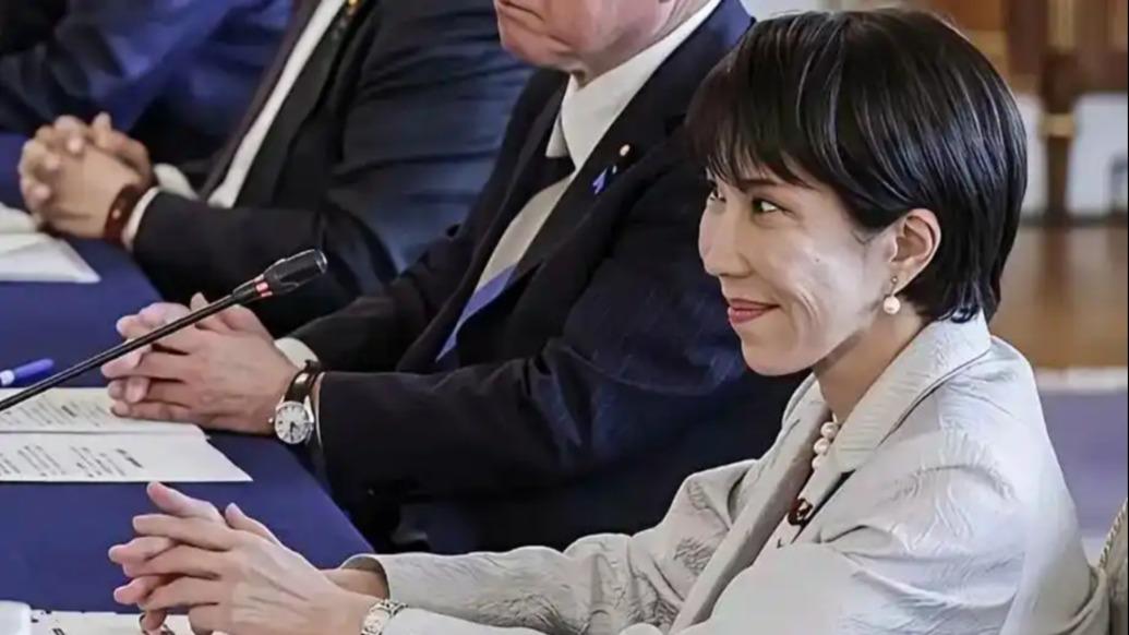 重大信号！
G7峰会上高市早苗主动喊话中国要对话，三个致命疑点让人无法放松警惕。