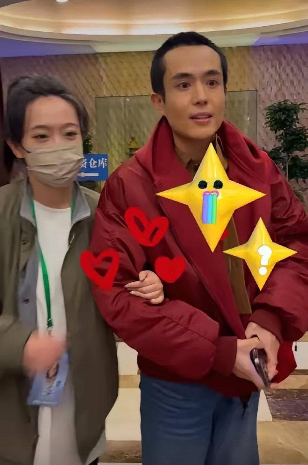 王星自从回来眼神再也回不到以前那种状态了…… ​​​