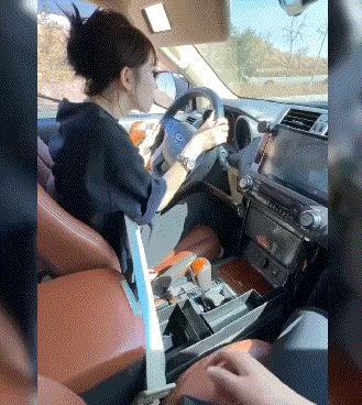 网友:马路杀手！