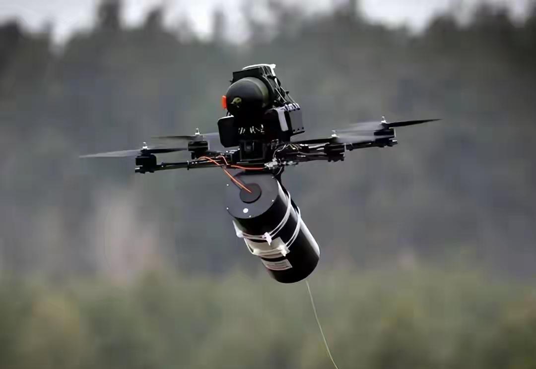 几百块无人机干翻上亿轰炸机！乌克兰一仗，把五角大楼彻底打醒了