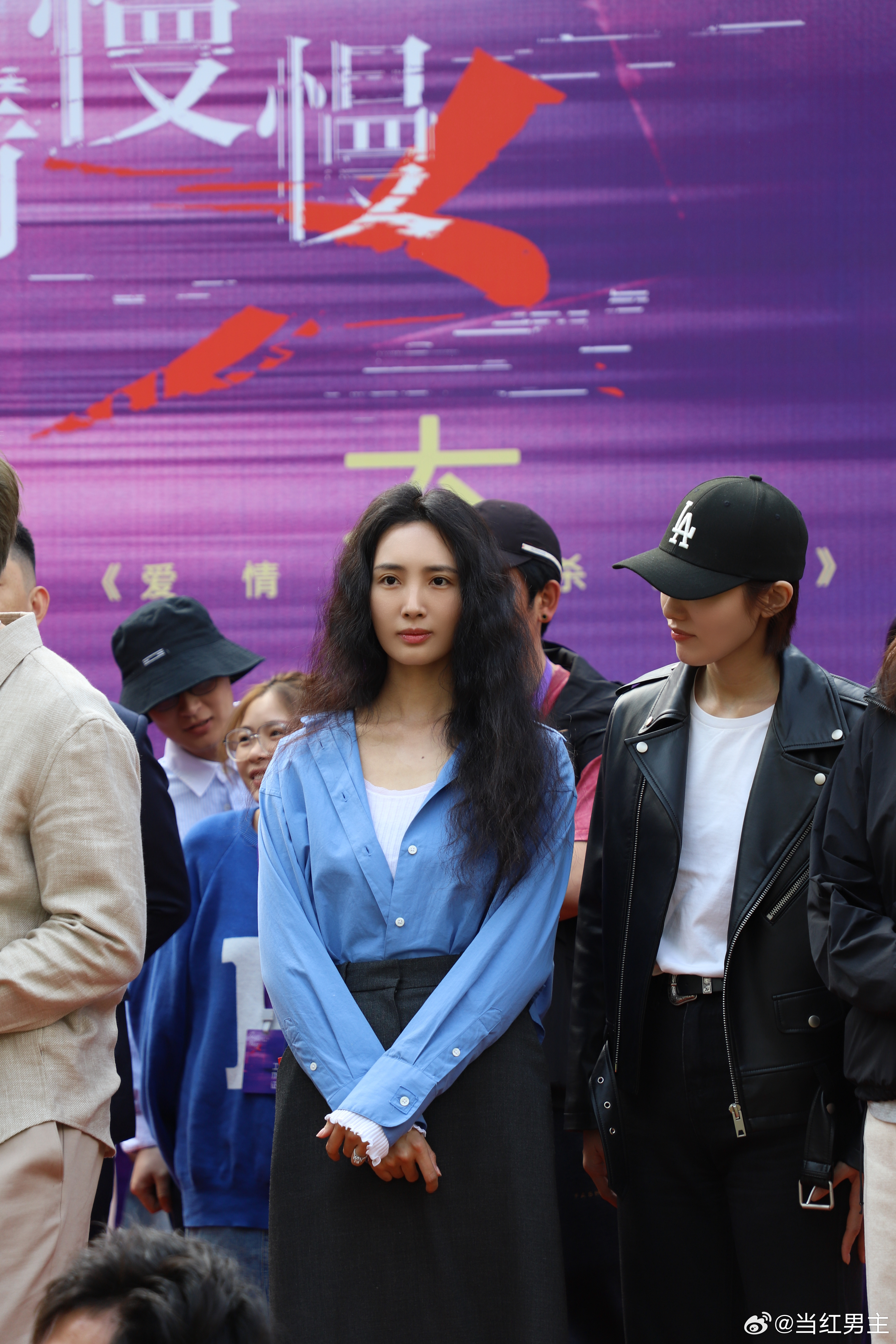 爱情慢慢开机王紫璇太吃王紫璇这种气质了✨，《爱情慢慢》里她演苏杭，光看开机造型就