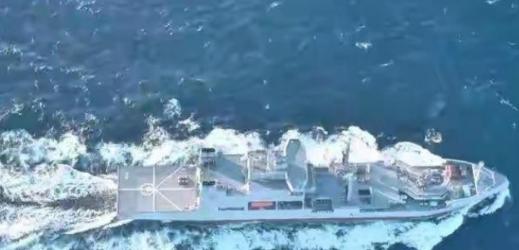 谁都没想到，第一个在这片敏感水域“试水”的竟然是新西兰，派最大军舰闯台海，我军当