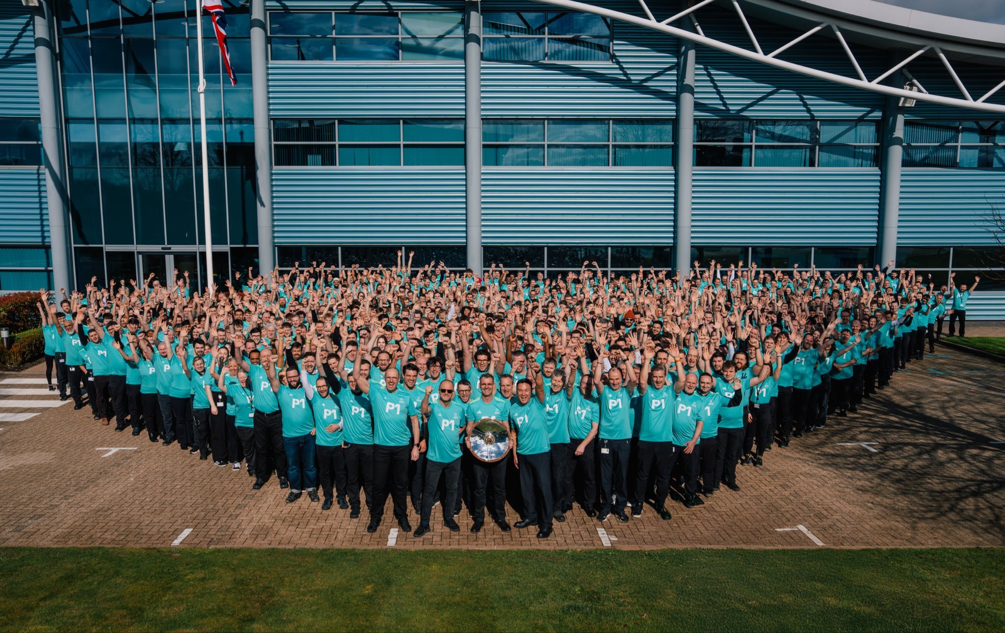 梅赛德斯-AMG HPP庆祝其第600场f1 大奖赛 