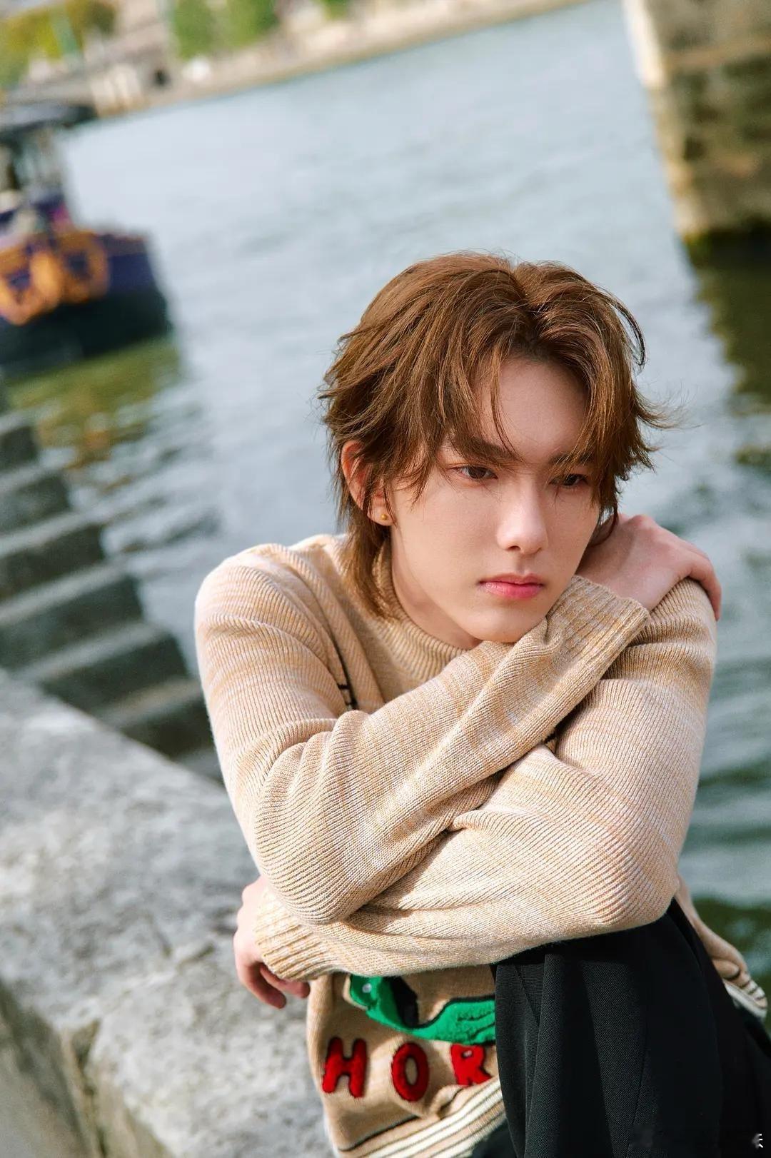 谁说鱼和熊掌不可兼得？薇姿明天上午10点要放大招了！我看谁看不知道薇姿是欧莱雅旗